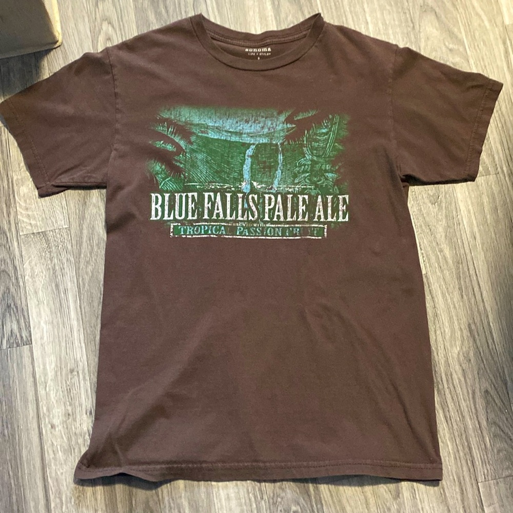 Cool brown shirt